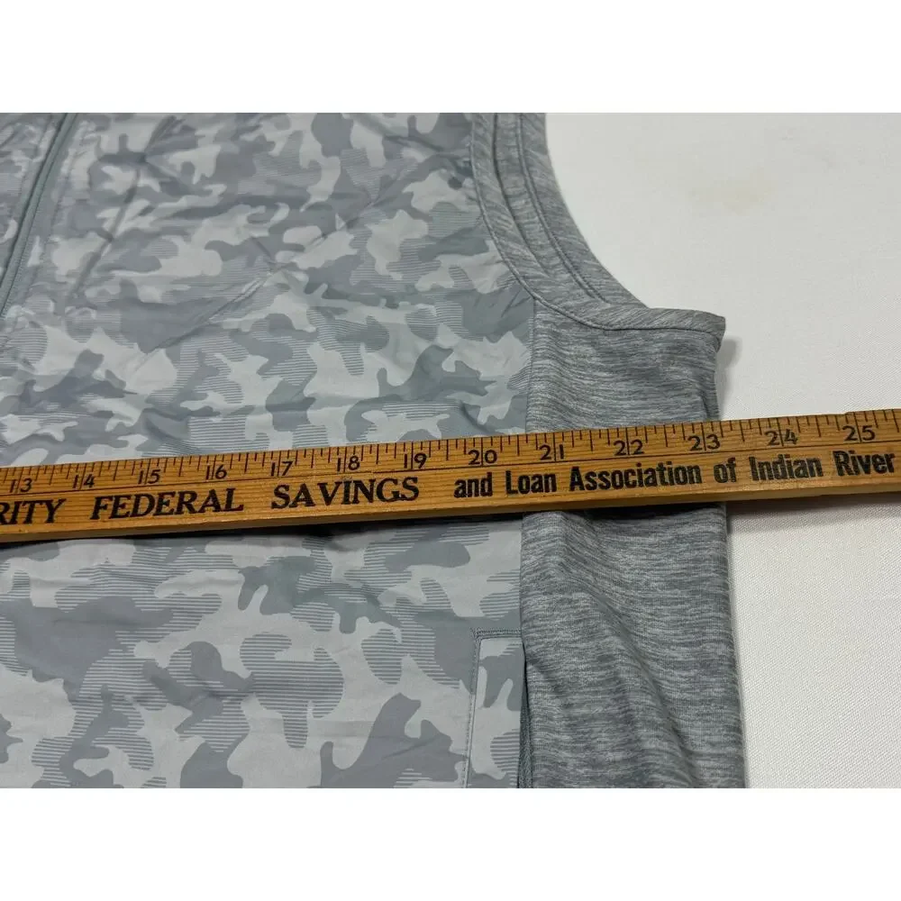Southern Tide gray vest dual zippers size xl camo print